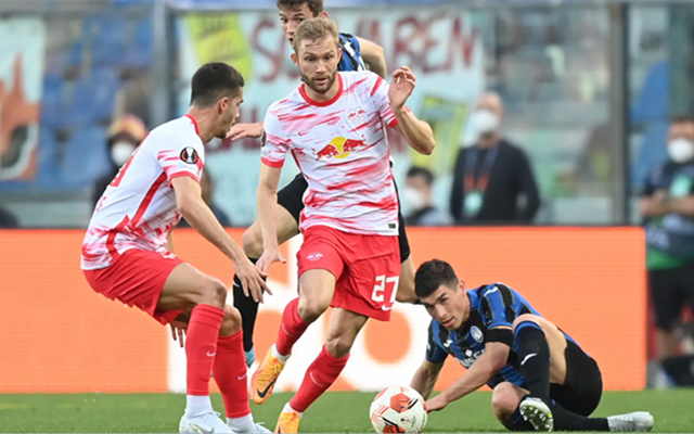 国际比赛日体能课后；莱比锡再遭质疑备战社区盾；球迷炸锅；阵容厚度经受考验的简单介绍