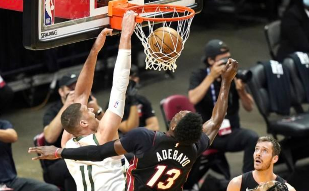 关于Scout在雄鹿比赛中挺进下一轮,败北引发热议!的信息 关于Scout在雄鹿比赛中挺进下一轮,败北引发热议!的信息